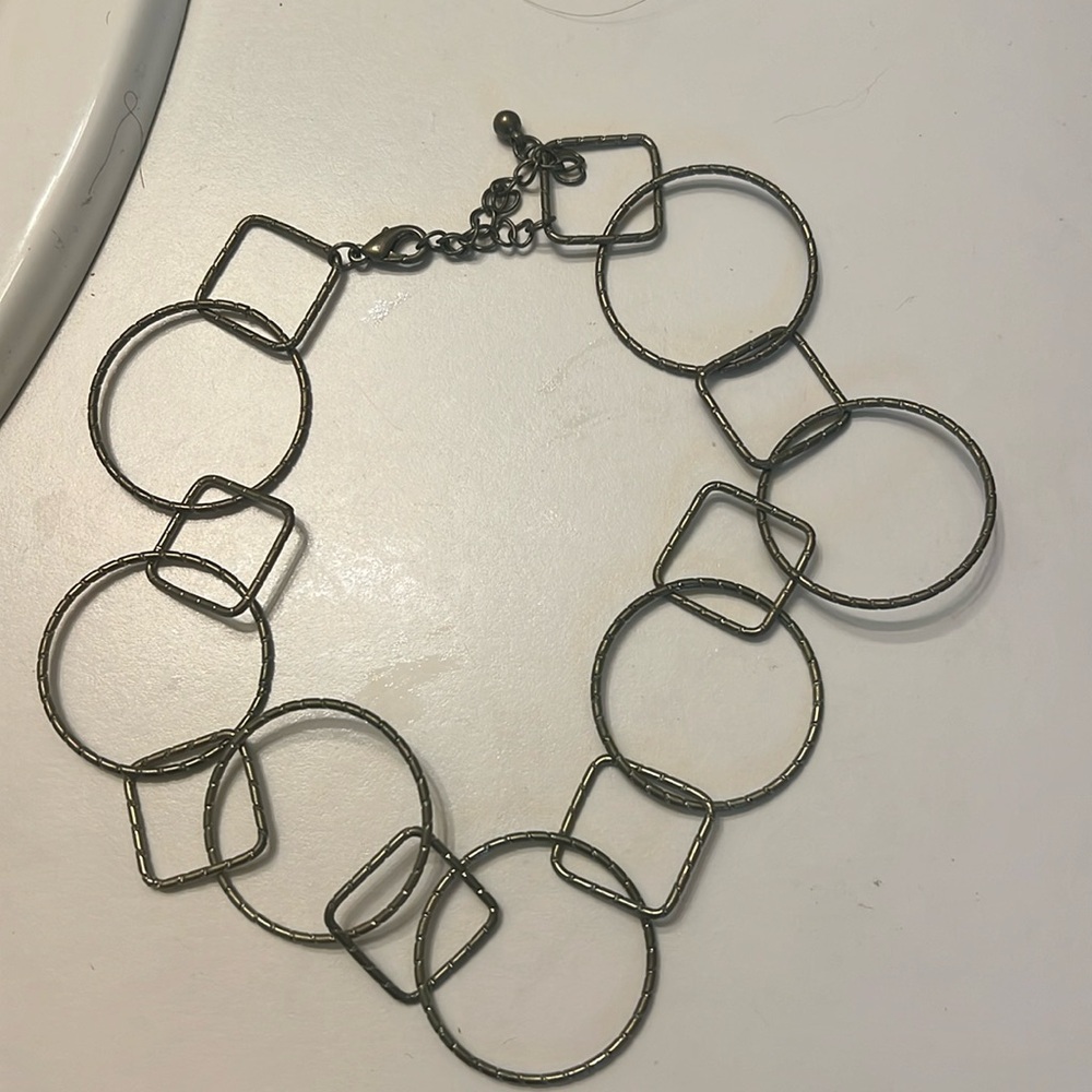 Statement necklace